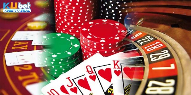 Chơi game Baccarat cùng casino KUBET77